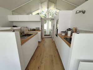 Kühlschrank, Mikrowelle, Geschirrspüler