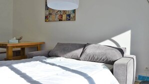1 bedroom - Sunny Apartment with Terrace, 5 Guests, Parking - Bormes-les-Mimosas (Bormes-les-Mimosas)