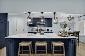 Fridge, microwave, oven, stovetop - Trending Tranquil Retreat W/ Theater&Pool Table (Pooler)