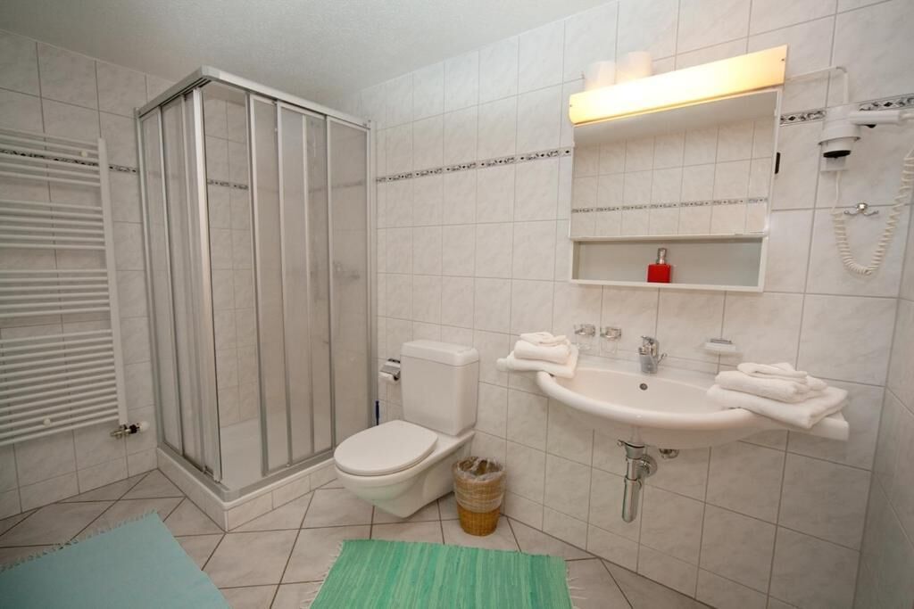 Kahden hengen comfort-huone | Kylpyhuone