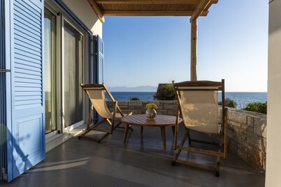Alsea Seafront Apartments