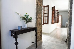 Interior - - (Los Silos)