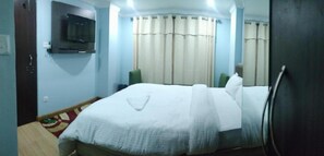 Kamar Double Standar | Wi-Fi gratis dan seprai linen