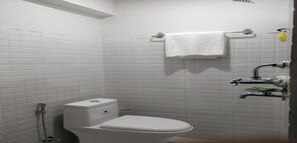 Shower, rainfall showerhead, towels, soap