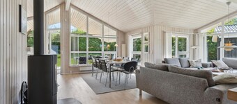Dyrevenlig bolig i Hals med sauna