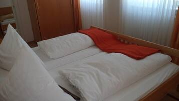 Comfort-Apartment | Allergikerbettwaren, schallisolierte Zimmer, kostenloses WLAN
