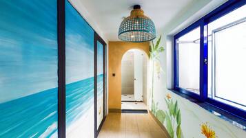 Superior Ortak Ranzalı Oda | Banyo | Saç kurutma makinesi, havlu, şampuan, tuvalet kâğıdı