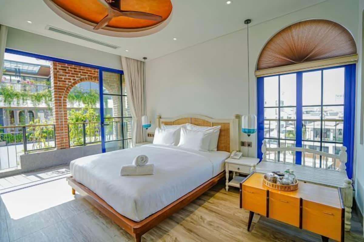 1 bedroom, premium bedding, individually decorated