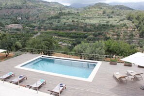 Piscine extérieure