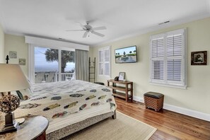 5 Schlafzimmer, Schreibtisch, Bügeleisen/Bügelbrett, kostenloses WLAN