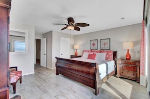 3 bedrooms, desk, iron/ironing board, free WiFi - Another Day at the Beach | Oceanfront with Screen Porch & Beach Steps (Isle of Palms)