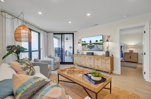 Smart TV - Fully Renovated 2025 | Oceanfront 2BR in Wild Dunes (Isle of Palms)