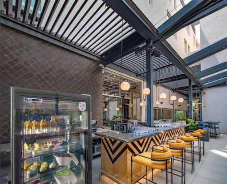 Bar (en la propiedad)