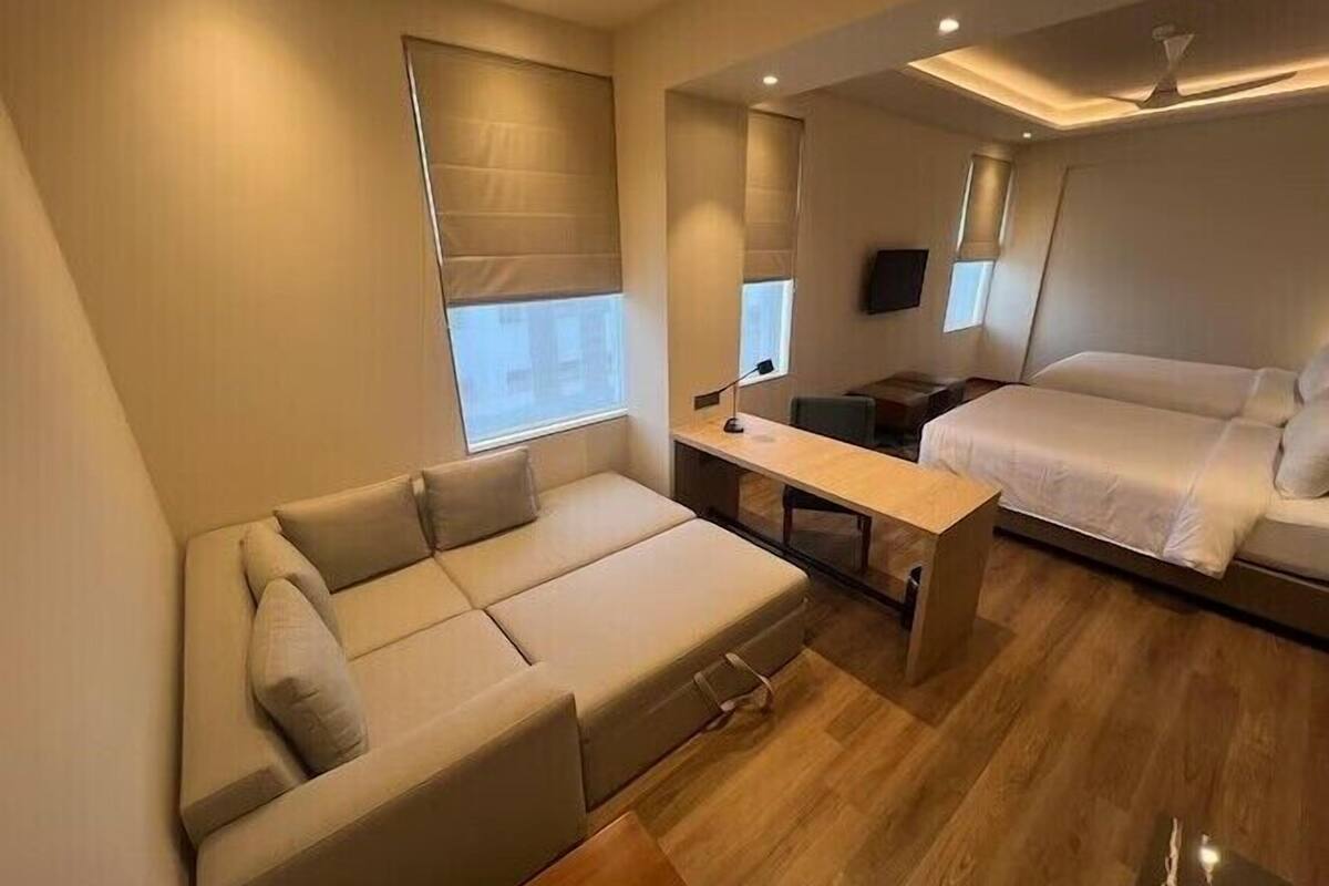 elite family room | 1 bedroom, premium bedding, in-room safe, desk