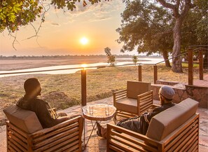 Terrace/patio - Mopani Safari Lodge (South Luangwa National Park)