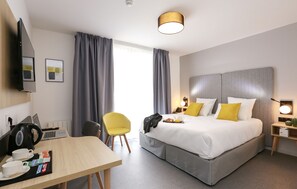 Coffres-forts dans les chambres, Wi-Fi gratuit, draps fournis
