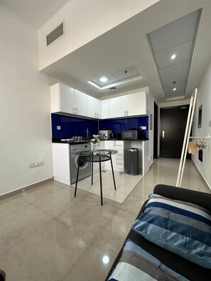 Apartment | Private kitchen | Fridge, microwave, toaster - STUDIO IN JVC (Dubai)