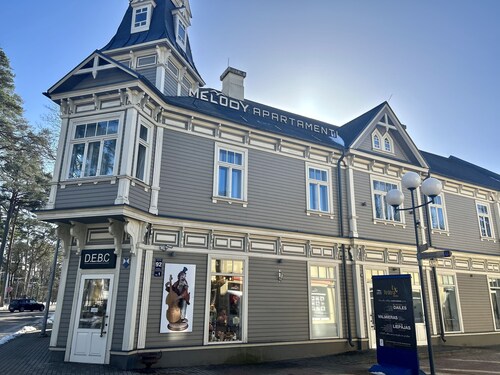 Located just 3 minutes walk from Majori beach