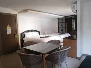 Family Room | Premium bedding, down comforters, Select Comfort beds, minibar - Pasadena Lodge (Pattaya)
