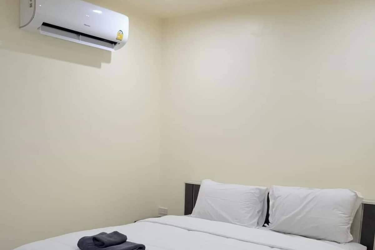 Habitación doble clásica | 1 habitación, ropa de cama de alta calidad y edredón
