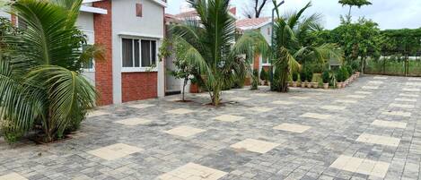 Façana frontal de l'allotjament