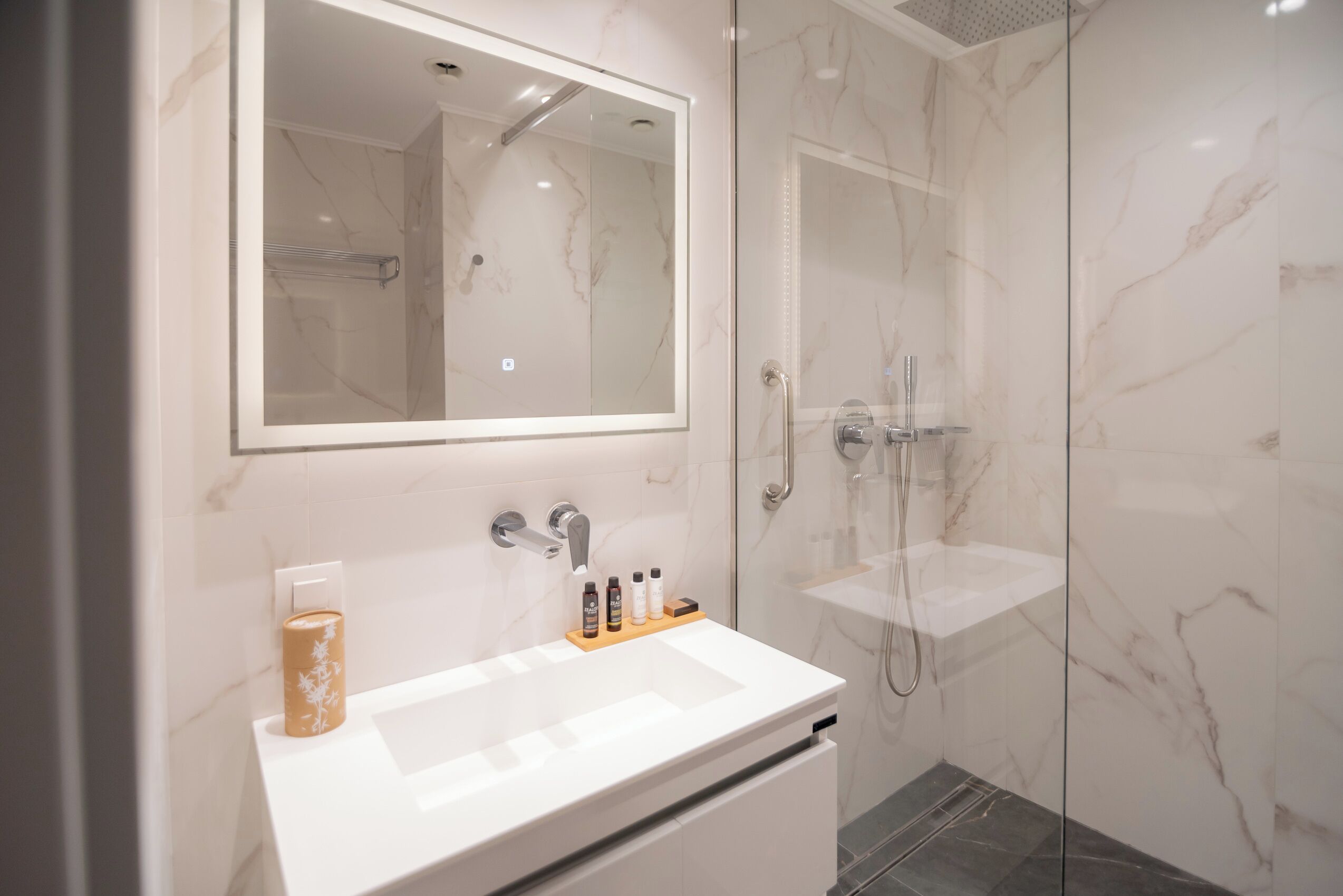 executive suite | bathroom | shower, rainfall showerhead, designer toiletries, hair dryer