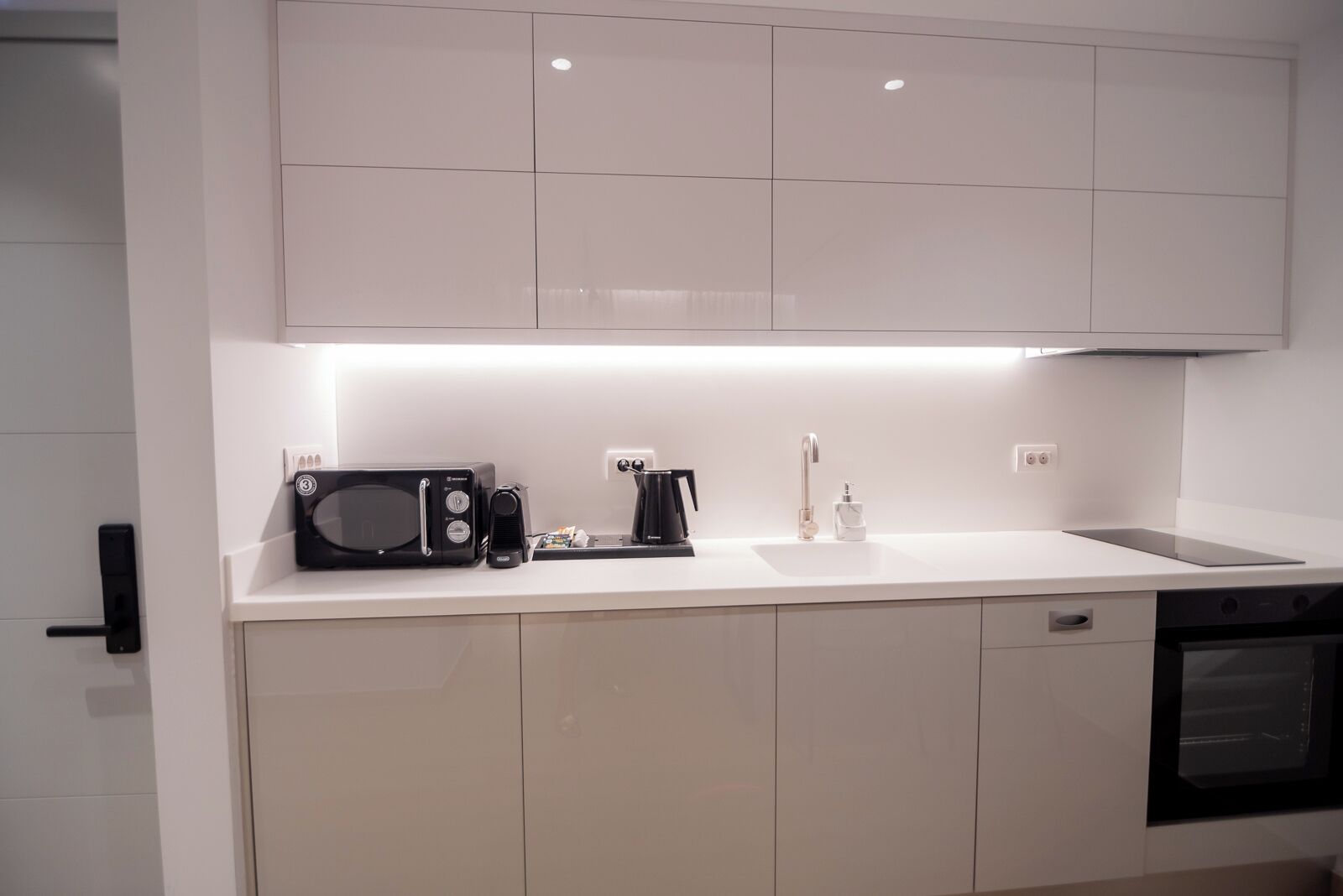 deluxe suite | private kitchen | mini-fridge, stovetop, espresso maker, electric kettle