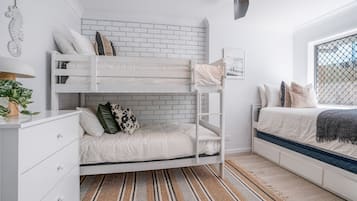 2 bedrooms, internet