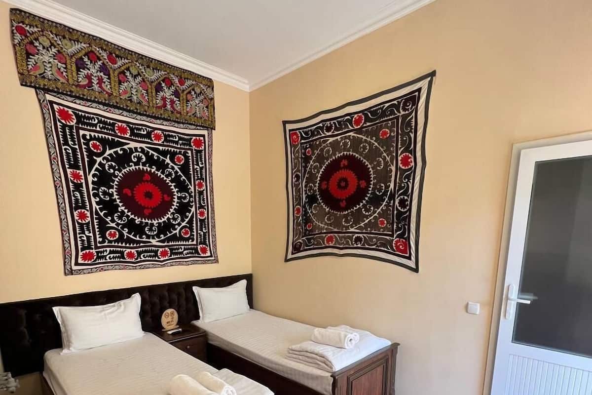 Standard Twin Room | Free WiFi