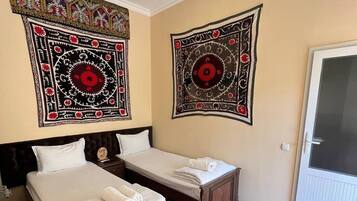 Standard Twin Room | Free WiFi