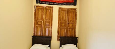 Habitación estándar con 2 camas individuales | Wifi gratis