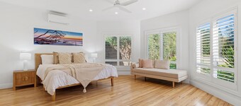 Ultimate family retreat, on the Portsea / Sorrento border, (sleeps 15/16)