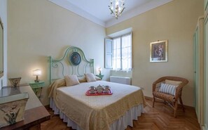 2 Schlafzimmer, Bügeleisen/Bügelbrett, Reisekinderbett, kostenloses WLAN