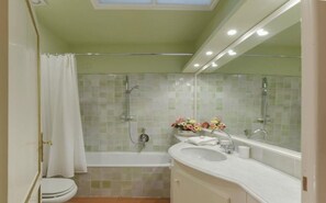 Hair dryer - Apartment in Florence with 2 bedrooms sleeps 5 (Florence)