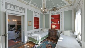 Unclassified image, 4 of 30, button - Apartment in Florence with 3 bedrooms sleeps 5 (Florence)