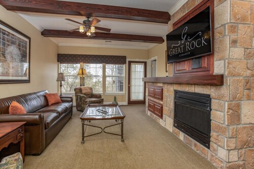 Branson's Great Rock Retreat