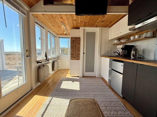 Cozy Bayside Cottage With Huge Outdoor Living Space and Private Beach (2313)