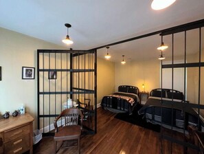 2 bedrooms, iron/ironing board, bed sheets
