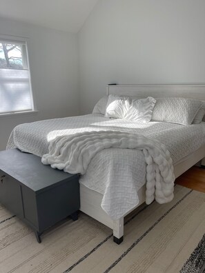 5 bedrooms, iron/ironing board, free WiFi