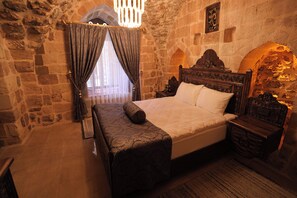 Standard Double Room | Courtyard view