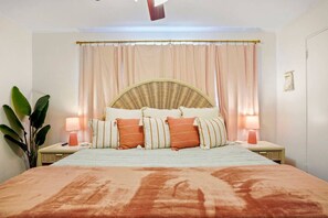 Desk, iron/ironing board, WiFi, bed sheets