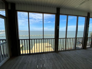 Interior - NEW to Vrbo! Sunset's End, Waterfront Sunset Views, Dock, Sleeps 8 (Dauphin Island)