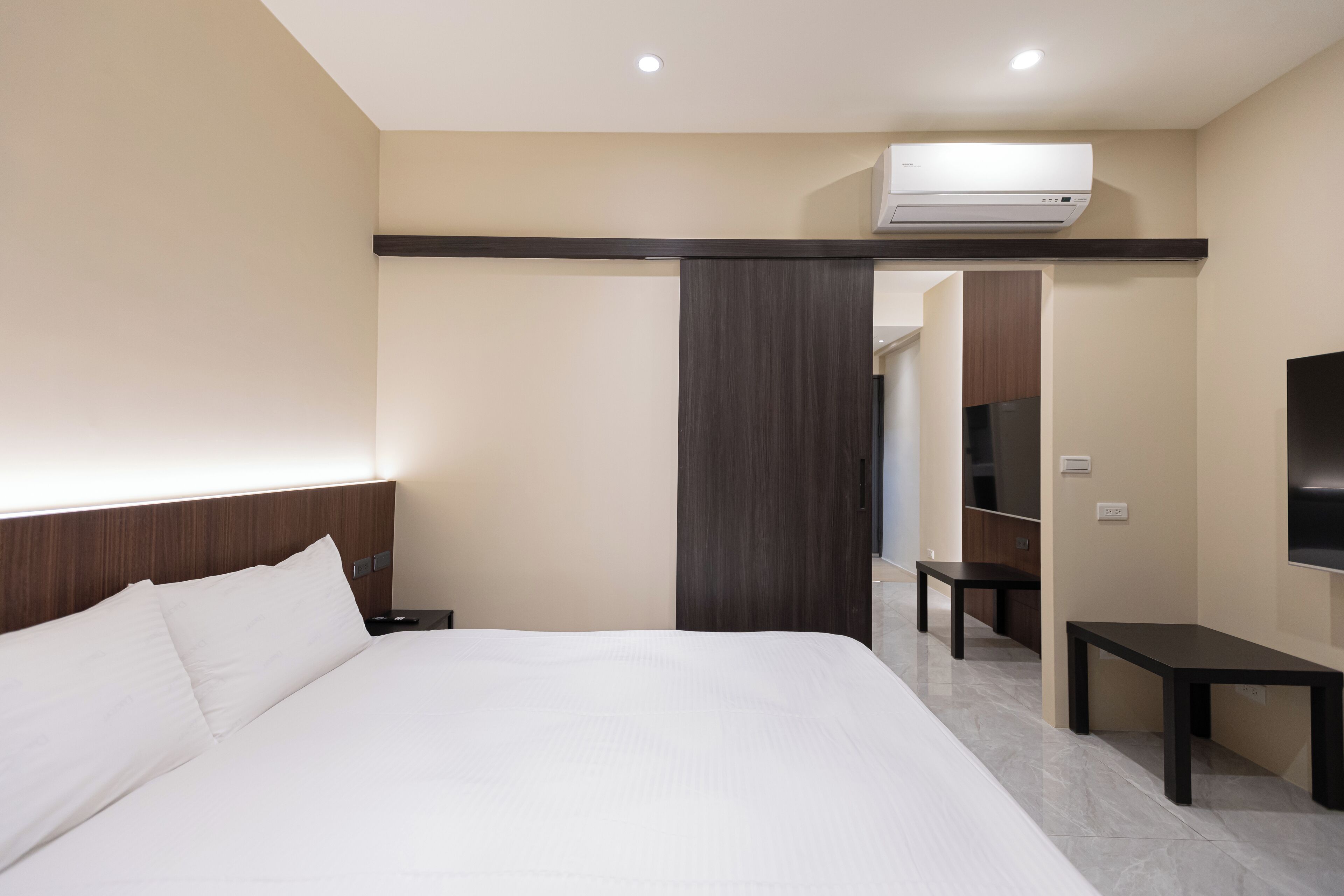 Elite Quadruple Room | Free WiFi