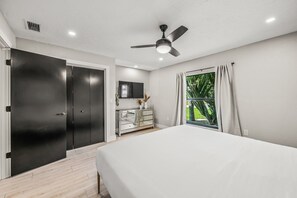 3 Schlafzimmer, Schreibtisch, Bügeleisen/Bügelbrett, kostenloses WLAN