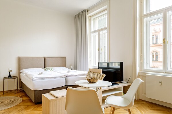 Studio Suite | Living area