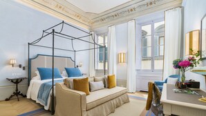 3 slaapkamers, een strijkplank/strijkijzer, gratis wifi, beddengoed