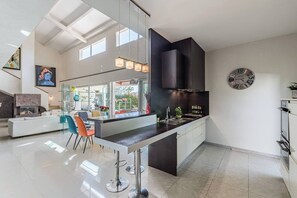 Fridge, microwave, oven, dishwasher