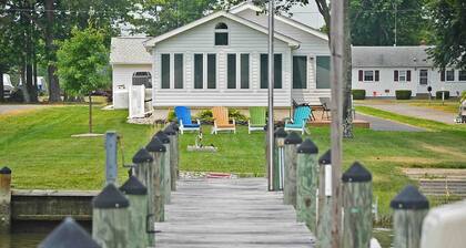 A waterfront gem with dock, kayaks great water views. Sleeps up to 12.