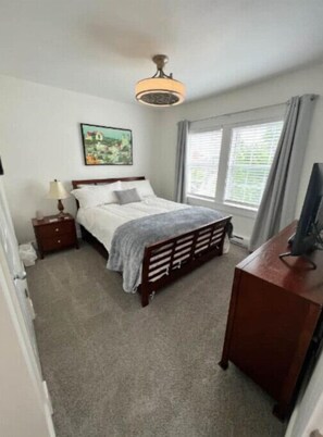 2 chambres, bureau, fer et planche à repasser, Wi-Fi gratuit