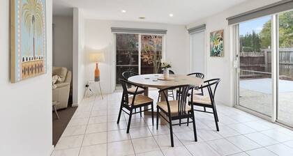 Retreat on Gairloch I Geelong River Hideaway